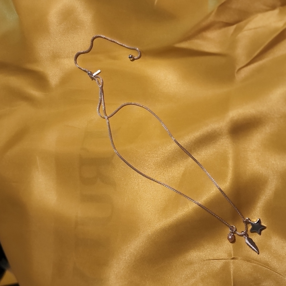 Vantel Pearl's Necklace
